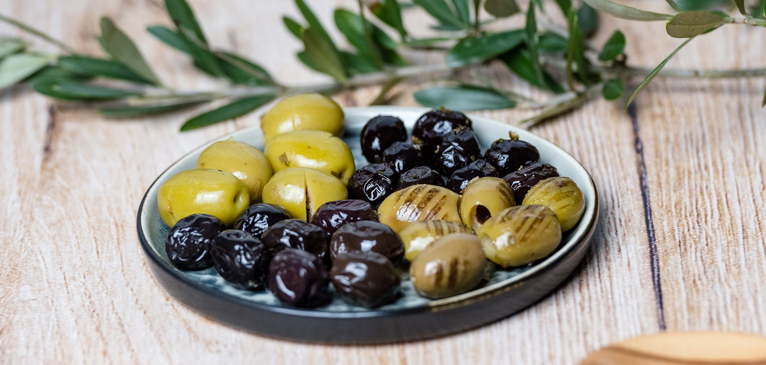 Entkernte Grüne Oliven , mariniert